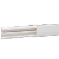 dlp 32x12.5x2100mm gaine blanche avec cloison