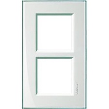 [BTIC_LNA4832M2KA] Plaque de recouvrement 2 x 2 modules LivingLight aquamarine vertical 57mm